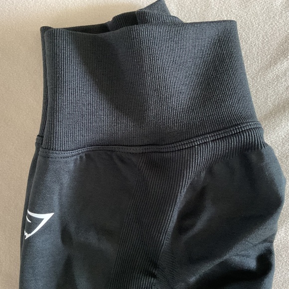 GYMSHARK ‘Lift Seamless’ Shorts, size small - Picture 10 of 12